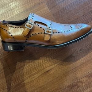 Donald J Pliner Signature shoes